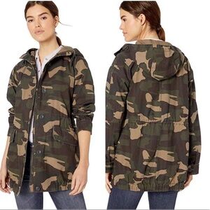 Levi’s NWT canvas camo parka women jacket XL